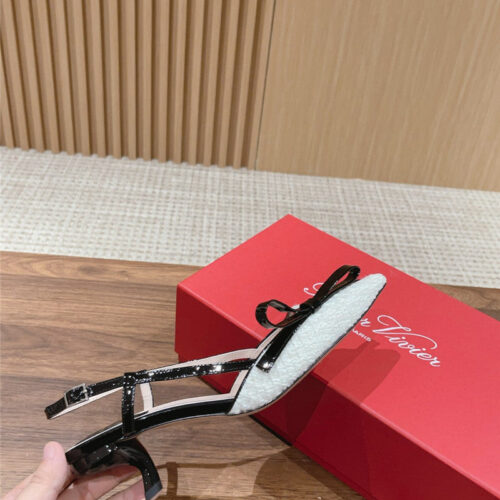High Quality Luxury Roger Vivier Latest Bow Sandals – Style 40532 product detail