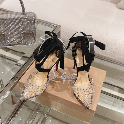 High Quality Luxury Louis Vuitton New Pointed Rivet High Heels product detail