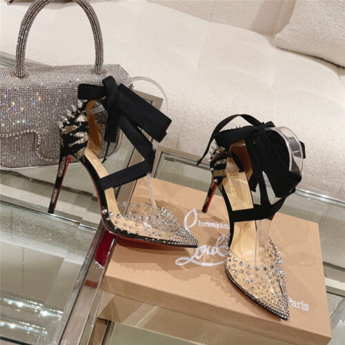 High Quality Luxury Louis Vuitton New Pointed Rivet High Heels product detail