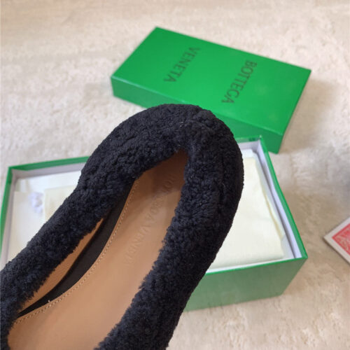 High Quality Luxury Bottega Veneta New Arrival Fur Shoes product detail