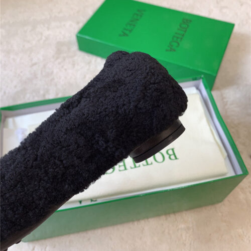 High Quality Luxury Bottega Veneta New Arrival Fur Shoes product detail