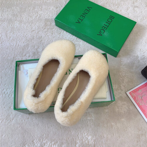 High Quality Luxury Bottega Veneta New Arrival Fur Shoes – Style 56326 product detail