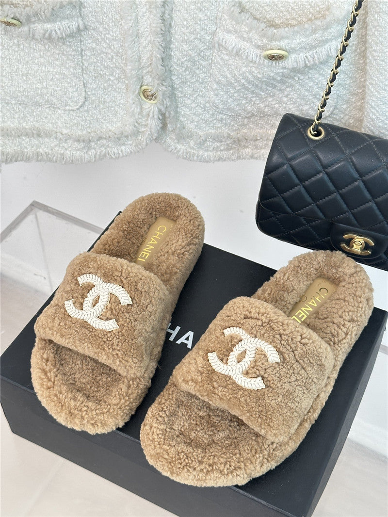 High Quality Luxury Chanel Classic Four Seasons Double C Plush Slippers – Style 04166 product detail