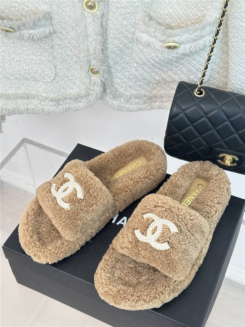 High Quality Luxury Chanel Classic Four Seasons Double C Plush Slippers – Style 04166 product detail
