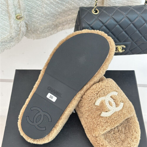 High Quality Luxury Chanel Classic Four Seasons Double C Plush Slippers – Style 04166 product detail