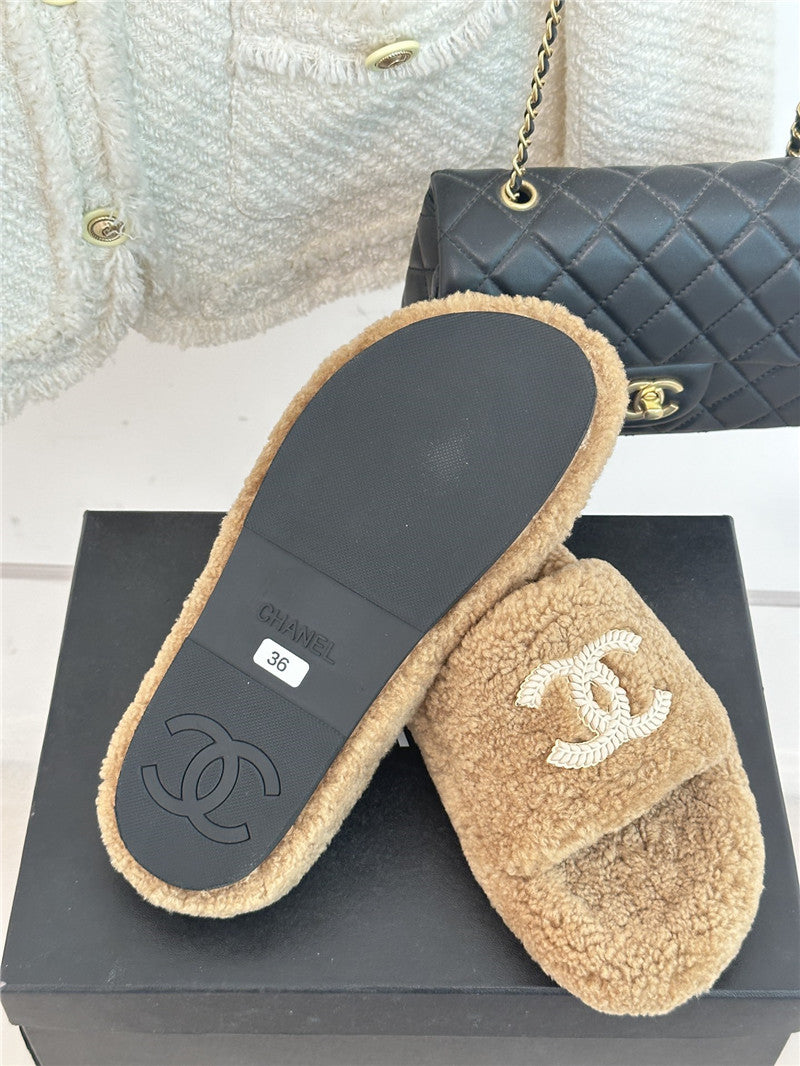 High Quality Luxury Chanel Classic Four Seasons Double C Plush Slippers – Style 04166 product detail