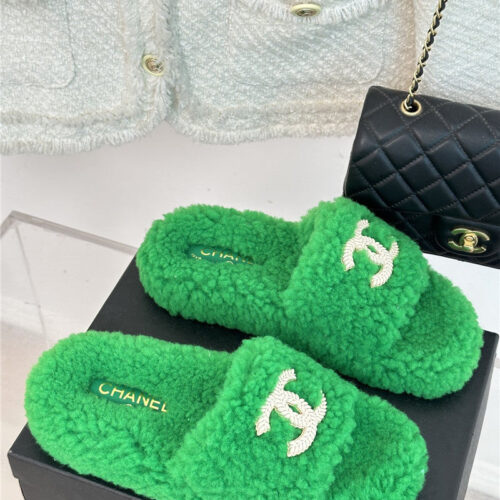 High Quality Luxury Chanel Classic Four Seasons Double C Plush Slippers – Style 33542