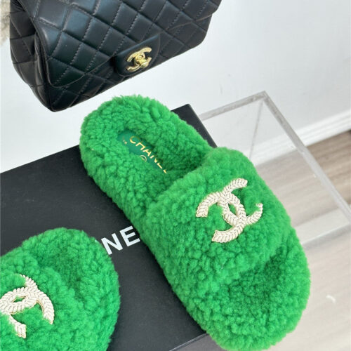 High Quality Luxury Chanel Classic Four Seasons Double C Plush Slippers – Style 33542 product detail