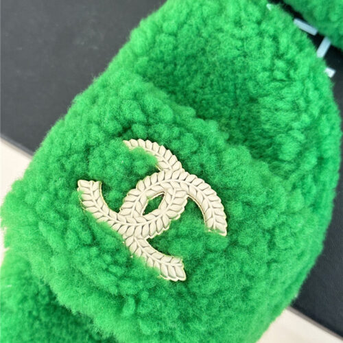 High Quality Luxury Chanel Classic Four Seasons Double C Plush Slippers – Style 33542 product detail