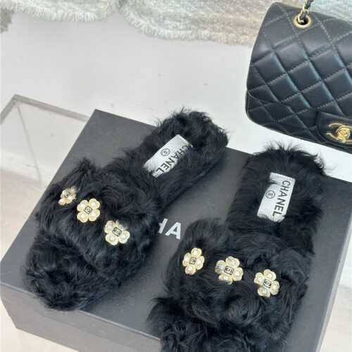 High Quality Luxury Chanel New Mier Pure Wool Double C Four-Leaf Clover Fur Slippers