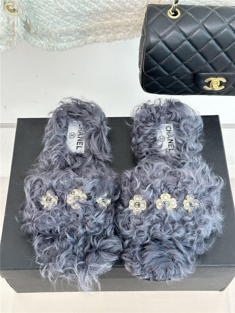 High Quality Luxury Chanel New Mier Pure Wool Double C Four-Leaf Clover Fur Slippers – Style 61478 product detail