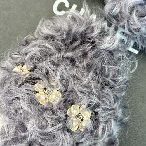 High Quality Luxury Chanel New Mier Pure Wool Double C Four-Leaf Clover Fur Slippers – Style 61478 product detail