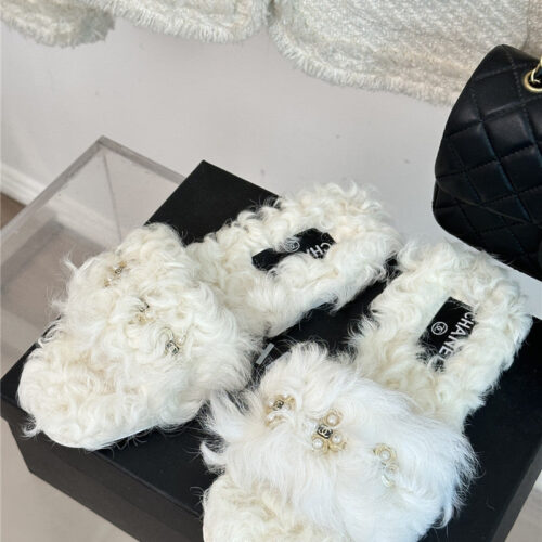 High Quality Luxury Chanel New Mier Pure Wool Double C Four-Leaf Clover Fur Slippers – Style 56390