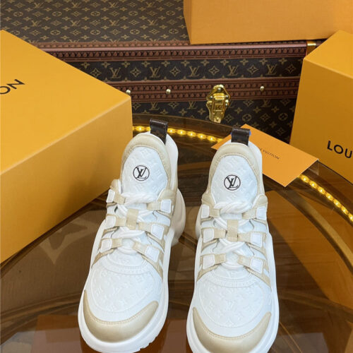 High Quality Luxury Louis Vuitton Hardware Casual Sports Daddy Shoes – Style 54051 product detail