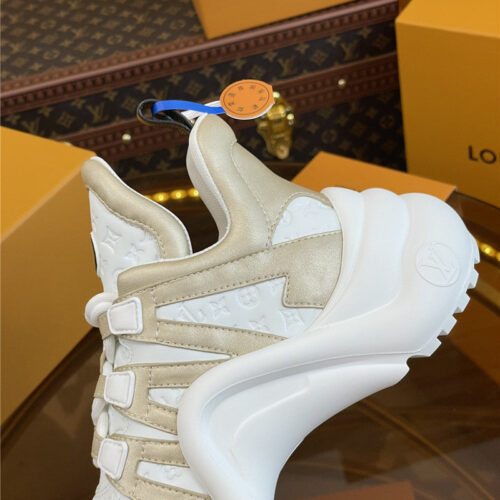 High Quality Luxury Louis Vuitton Hardware Casual Sports Daddy Shoes – Style 54051 product detail