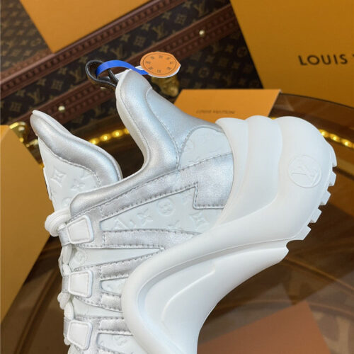 High Quality Luxury Louis Vuitton Hardware Casual Sports Daddy Shoes – Style 19587 product detail