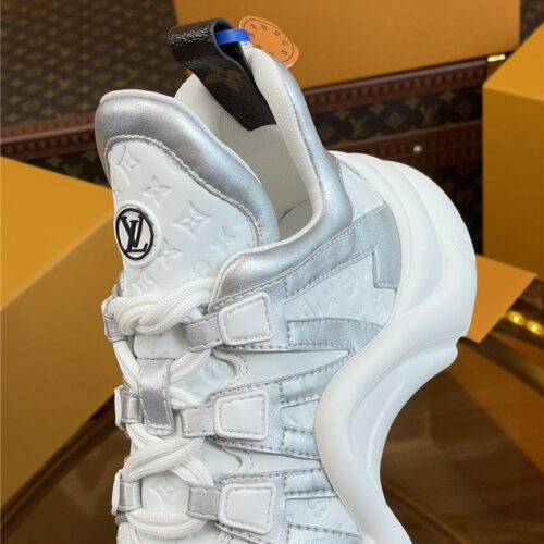 High Quality Luxury Louis Vuitton Hardware Casual Sports Daddy Shoes – Style 19587 product detail