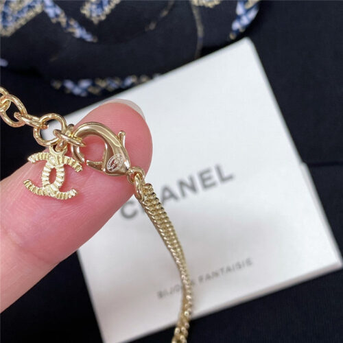 High Quality Luxury Chanel Leather Pattern Black Gold No. 5 + Rectangular Necklace product detail