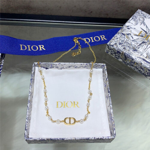 High Quality Luxury Dior Pearl Necklace