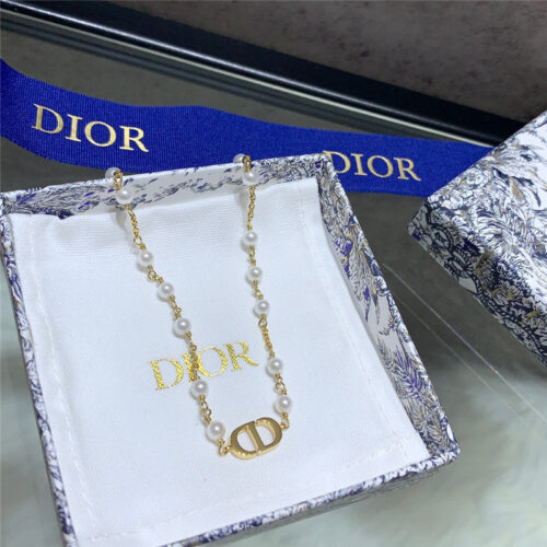 High Quality Luxury Dior Pearl Necklace product detail