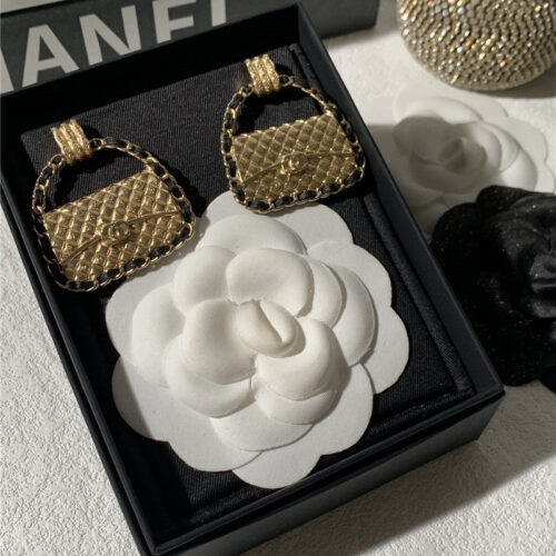 High Quality Luxury Chanel Small Fragrance Earrings product detail