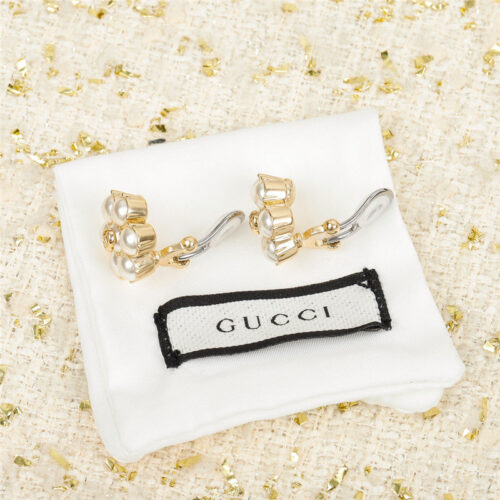 High Quality Luxury Gucci Double G Pearl Ear Clip product detail
