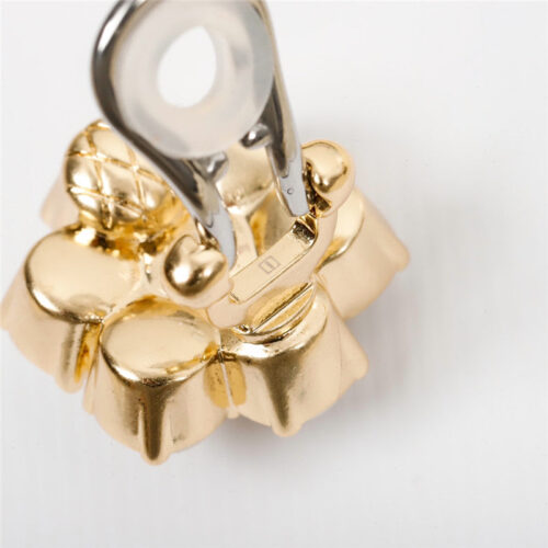 High Quality Luxury Gucci Double G Pearl Ear Clip product detail