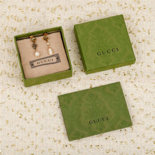 High Quality Luxury Gucci Double G Heterosexual Pearl Earrings alternate view