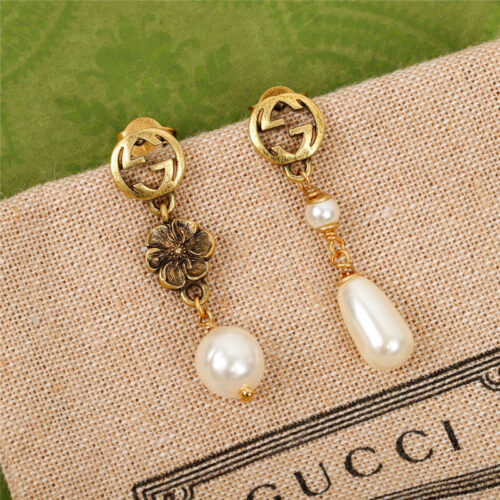 High Quality Luxury Gucci Double G Heterosexual Pearl Earrings product detail