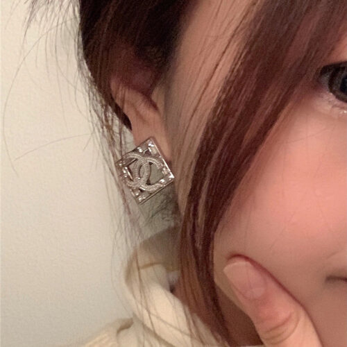 High Quality Luxury Chanel Square Double C Earrings product detail