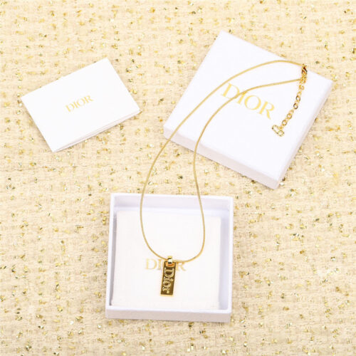 High Quality Luxury Dior Small Gold Bar Necklace