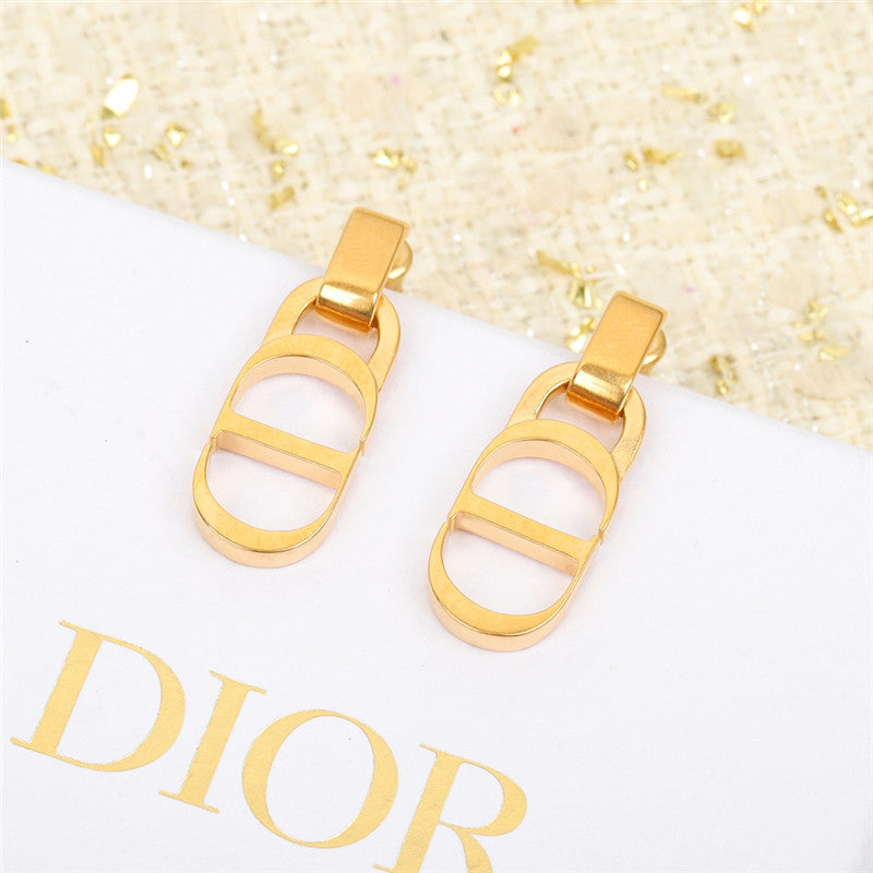 High Quality Luxury Dior Letter Earrings – Style 50757 product detail