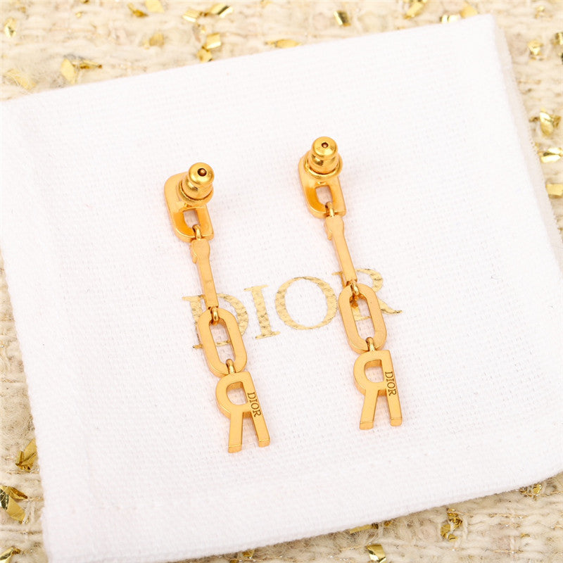 High Quality Luxury Dior Letter Earrings – Style 50761 product detail