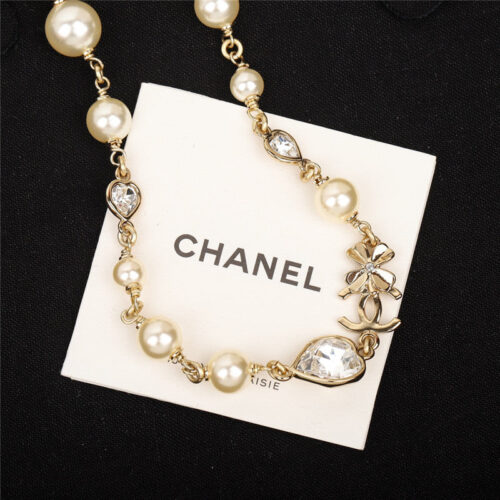 High Quality Luxury Chanel Pearl Heart Necklace product detail