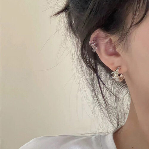 High Quality Luxury Chanel Diamond Double C Earrings product detail