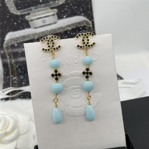 High Quality Luxury Chanel New Earrings alternate view