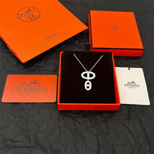 High Quality Luxury Hermes Pig Nose Necklace – Style 51081 alternate view