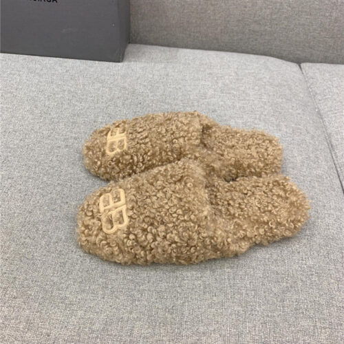 High Quality Luxury Balenciaga Classic Fur Flat Slippers – Style 58755 alternate view
