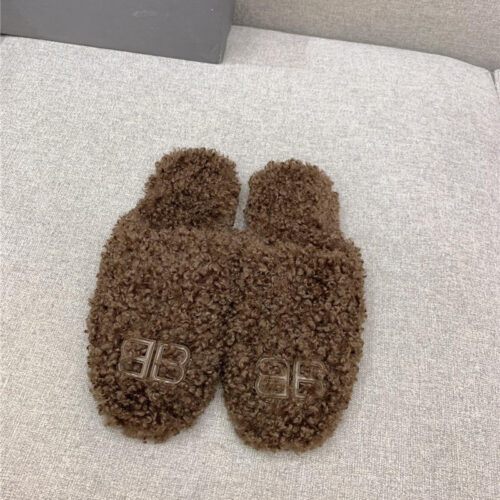 High Quality Luxury Balenciaga Classic Fur Flat Slippers – Style 51971 product detail