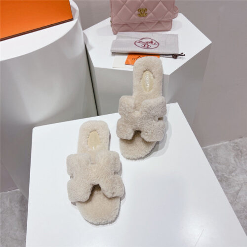 High Quality Luxury Hermes H Drags Autumn And Winter Style Flat Bottom Hair Drag – Style 94723 alternate view
