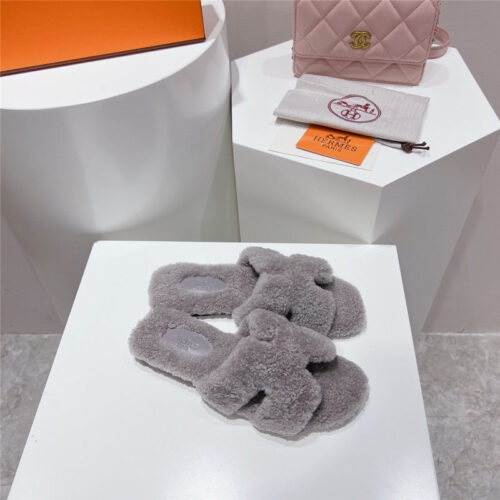 High Quality Luxury Hermes H Drags Autumn And Winter Style Flat Bottom Hair Drag alternate view