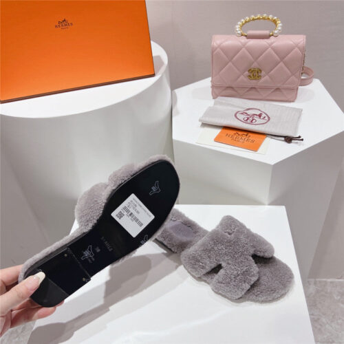 High Quality Luxury Hermes H Drags Autumn And Winter Style Flat Bottom Hair Drag product detail