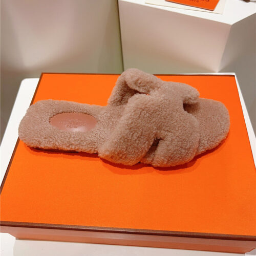 High Quality Luxury Hermes H Drags Autumn And Winter Style Flat Bottom Hair Drag – Style 58563 product detail