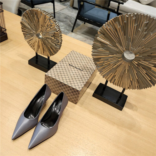 High Quality Luxury Balenciaga Prismatic Triangle Mules Pumps – Style 66979 alternate view