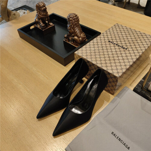 High Quality Luxury Balenciaga Prismatic Triangle Mules Pumps – Style 63587 alternate view