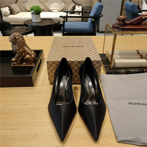 High Quality Luxury Balenciaga Prismatic Triangle Mules Pumps – Style 63587 product detail