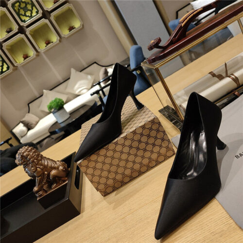 High Quality Luxury Balenciaga Prismatic Triangle Mules Pumps – Style 63587 product detail