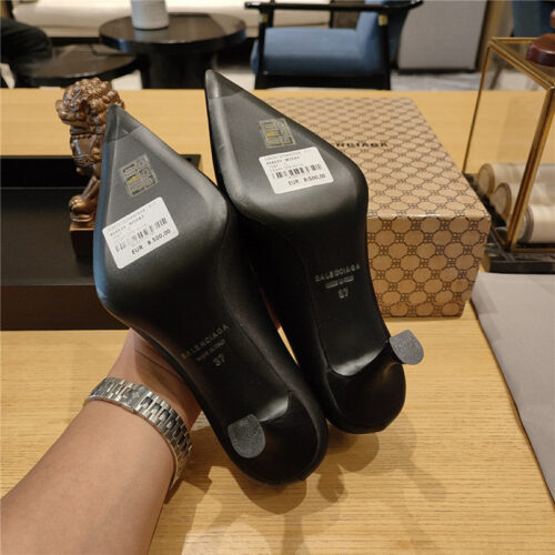High Quality Luxury Balenciaga Prismatic Triangle Mules Pumps – Style 63587 product detail