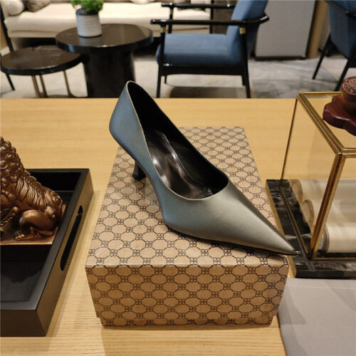 High Quality Luxury Balenciaga Prismatic Triangle Mules Pumps – Style 92963 product detail