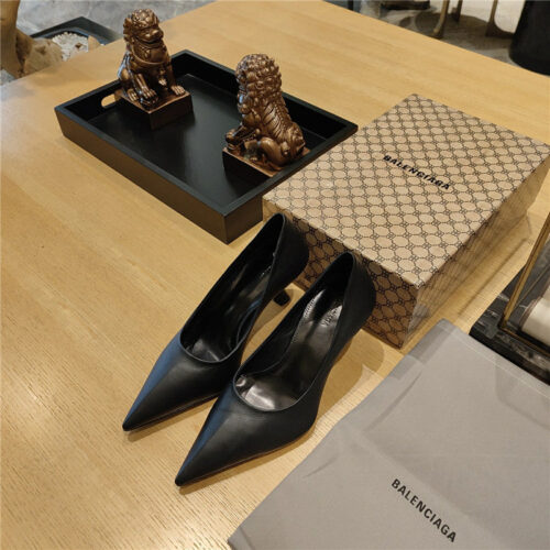 High Quality Luxury Balenciaga Prismatic Triangle Mules Pumps alternate view